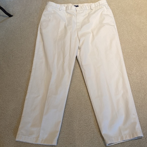 Two pairs of men’s khakis - Picture 3 of 7